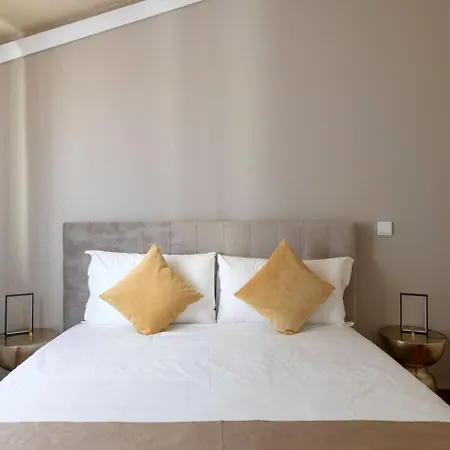 4 Bedroom Apartament With Terrace-duomo View Apartment