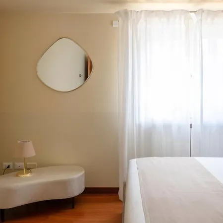 4 Bedroom Apartament With Terrace-duomo View Apartment Milan